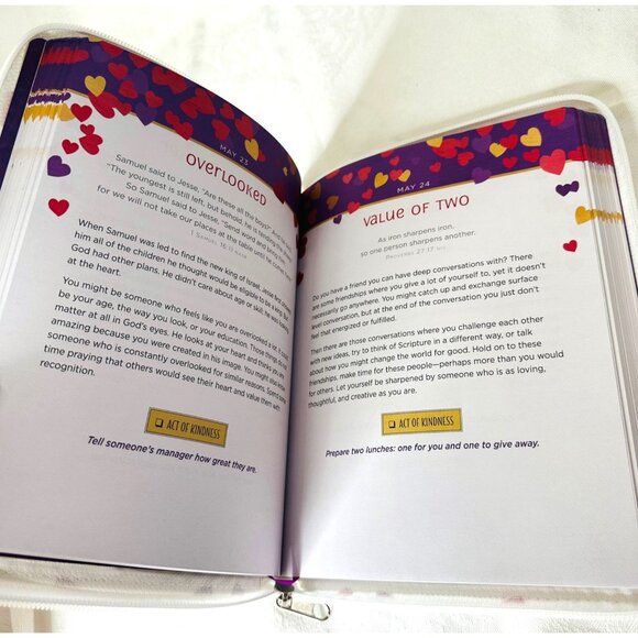 2024 365 Days of Kindness Faux Zippered Leather Cover Heart Design Motivational - Picture 7 of 10